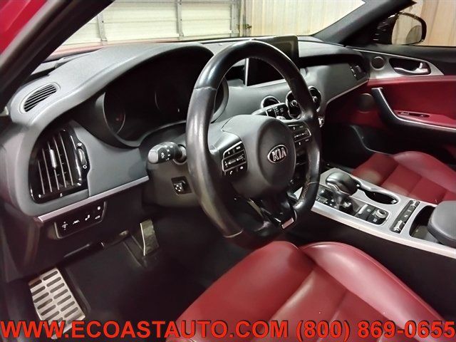 Used 2018 Kia Stinger GT2 RWD image 11