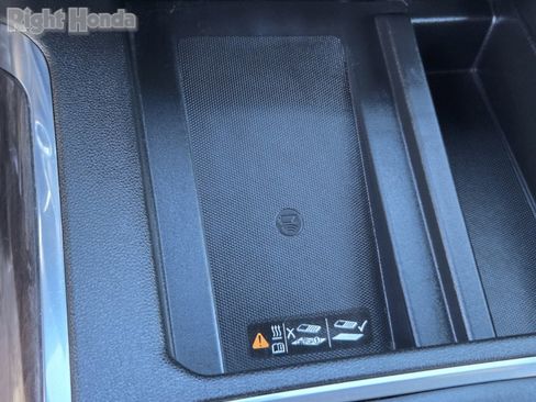 Used 2022 Chevrolet Silverado 1500 LTZ image 27