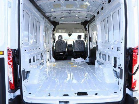 New 2026 Ford Transit 250 148 Medium Roof RWD image 8