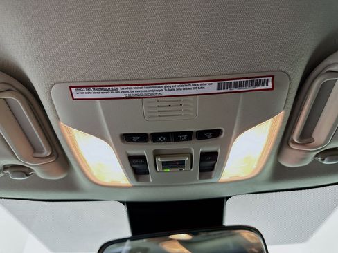 Used 2021 Toyota Corolla XLE image 18