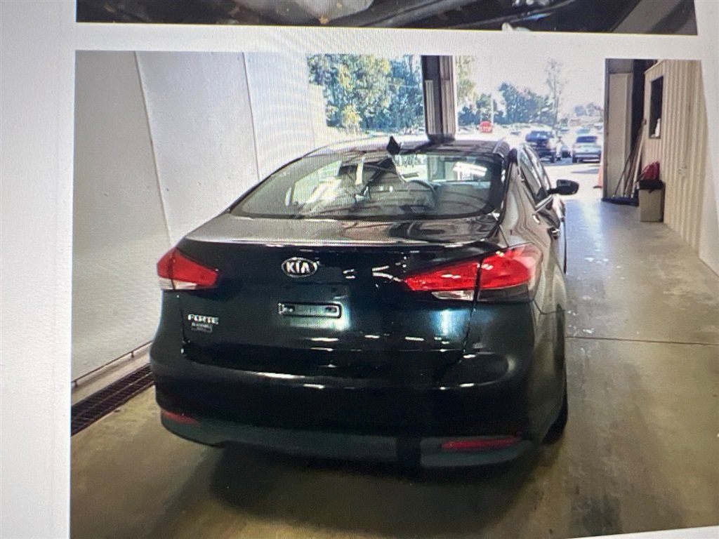 Used 2018 Kia Forte LX w/ LX Popular Package FWD image 3