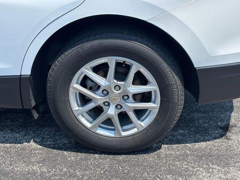 Used 2023 Chevrolet Equinox LS image 7