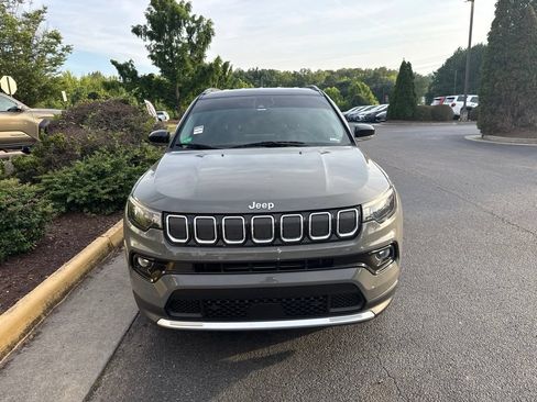Used 2022 Jeep Compass Limited AWD/4WD image 7