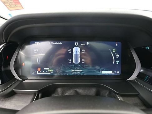 Used 2023 Jeep Grand Cherokee 4WD 4xe w/ Luxury Tech Group II image 33
