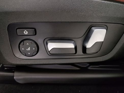 Used 2023 BMW X4 xDrive30i w/ M Sport Package image 13