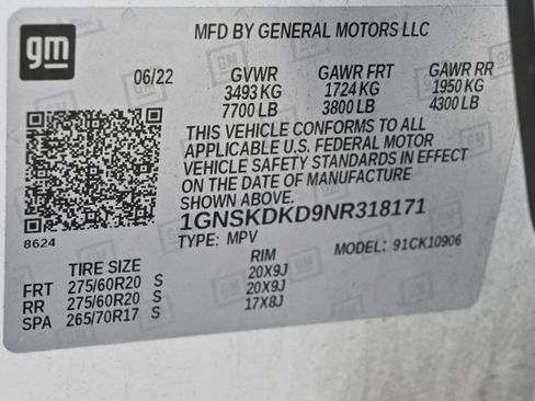 Used 2022 Chevrolet Suburban Z71 w/ Luxury Package image 38