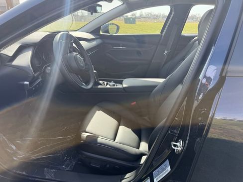 New 2026 MAZDA MAZDA3 2.5 S Sedan w/ Preferred Pkg image 9