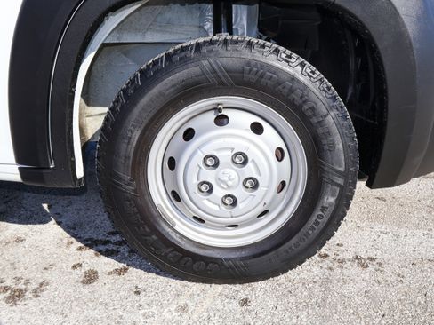 Used 2021 RAM ProMaster 2500 image 23