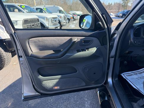 Used 2004 Toyota Tundra SR5 image 39
