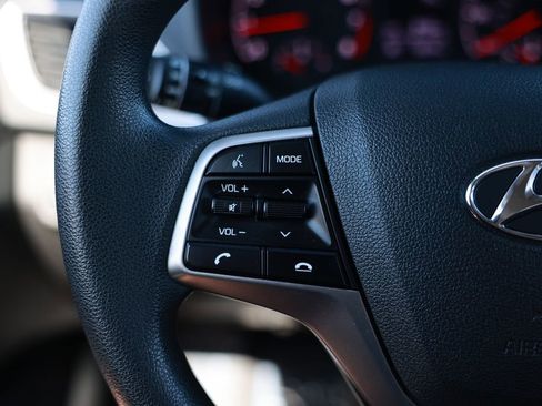 Used 2022 Hyundai Accent SEL image 20