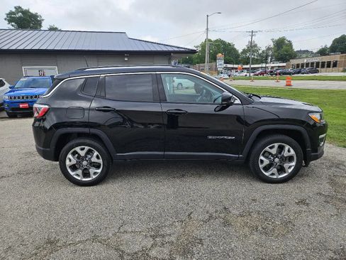 Used 2019 Jeep Compass Limited w/ Safety & Security Group AWD/4WD image 5