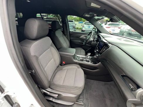 Used 2023 Chevrolet Traverse LT AWD/4WD image 33