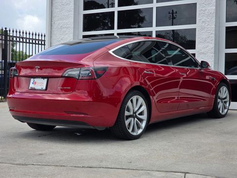 Used 2018 Tesla Model 3 Long Range image 4