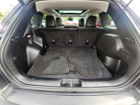 Used 2019 Jeep Cherokee Limited AWD/4WD image 22