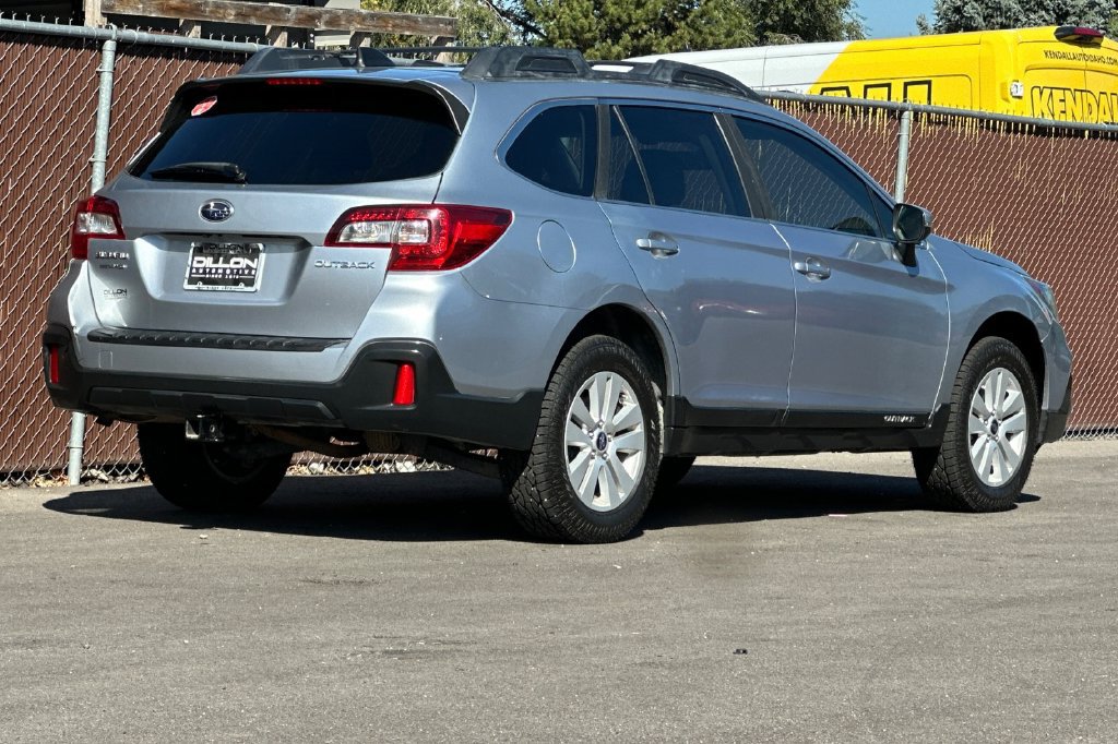 Used 2018 Subaru Outback 2.5i Premium AWD/4WD image 7