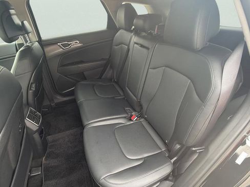 Used 2024 Kia Sportage EX image 21