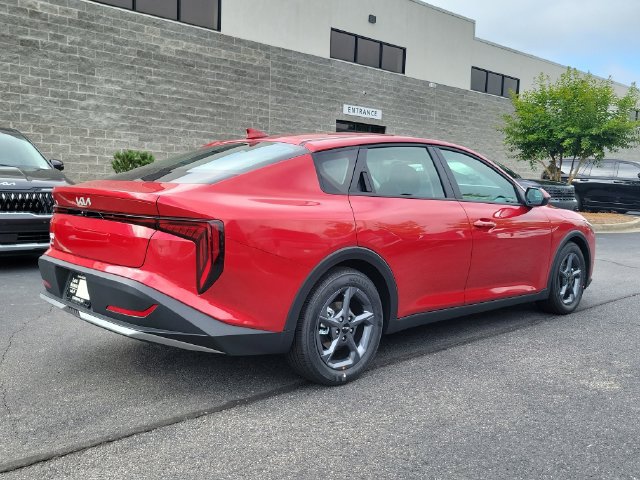 New 2026 Kia K4 FWD image 4