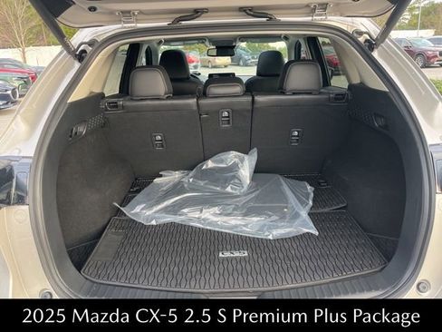 New 2025 MAZDA CX-5 AWD 2.5 S w/ Premium Plus Pkg image 25