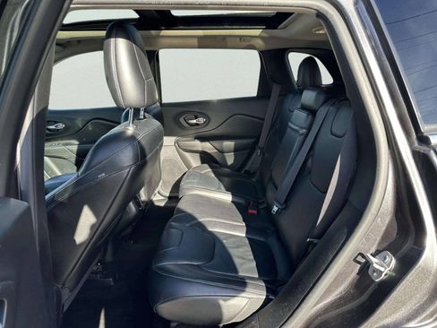 Used 2015 Jeep Cherokee Limited AWD/4WD image 17