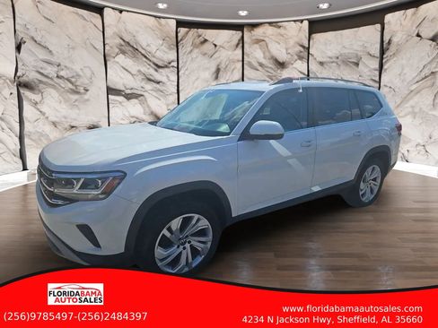 Used 2021 Volkswagen Atlas SE w/ Panoramic Sunroof Package FWD image 2