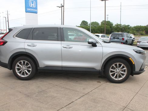Used 2024 Honda CR-V EX-L image 3