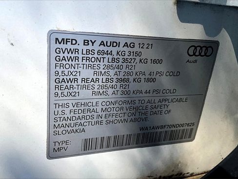 Certified 2022 Audi SQ7 Premium Plus w/ SQ7 Executive Package image 16