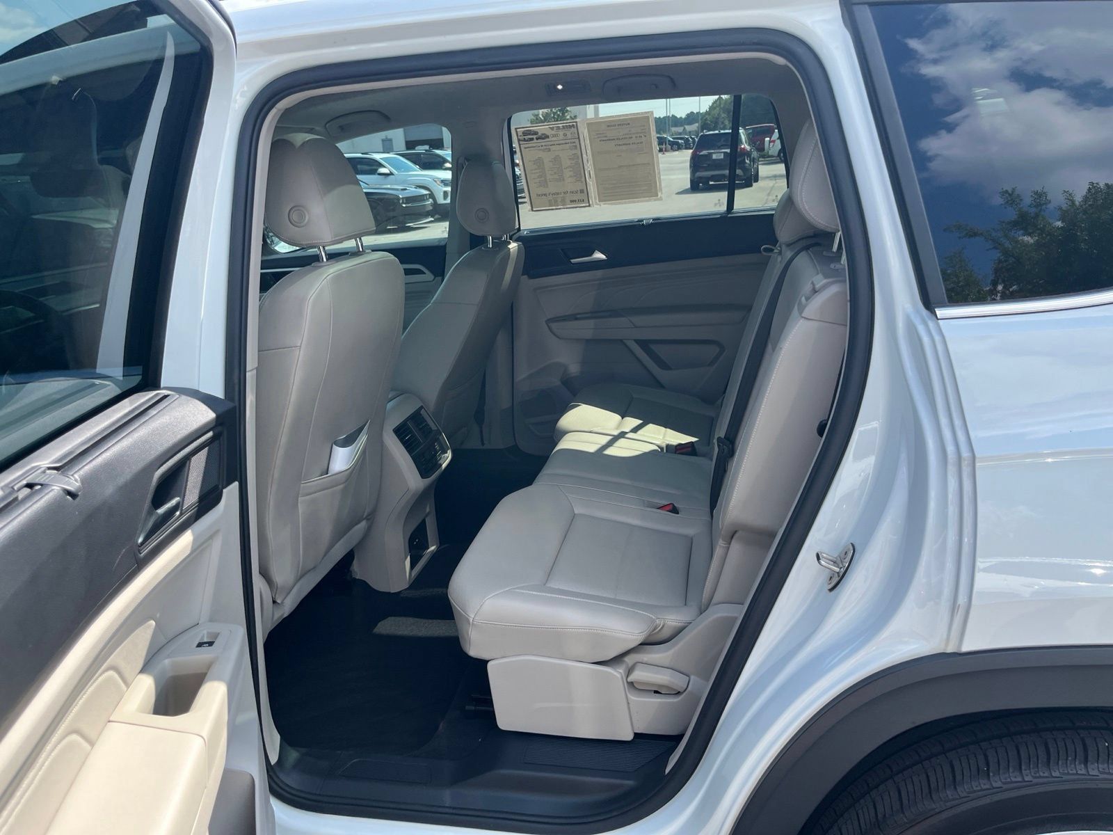 Used 2022 Volkswagen Atlas SE FWD image 27