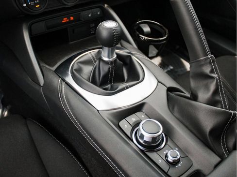 New 2026 MAZDA MX-5 Miata Club w/ Weather Package RWD image 19
