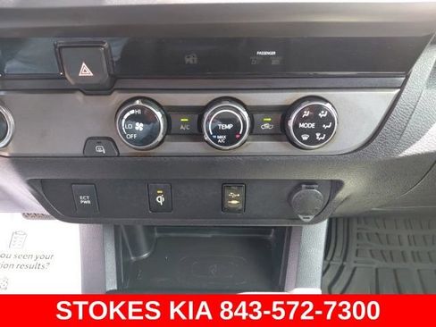 Used 2017 Toyota Tacoma TRD Off-Road w/ Tow Package RWD image 11