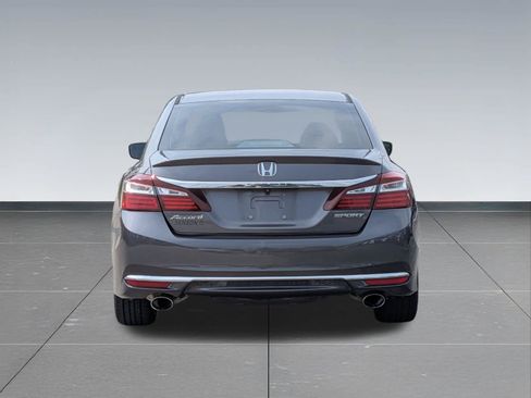 Used 2016 Honda Accord Sport image 4
