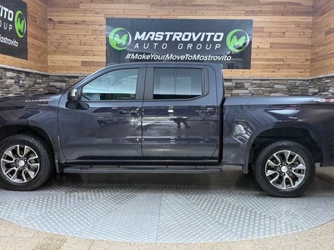 Used 2023 Chevrolet Silverado 1500 LT AWD/4WD image 8