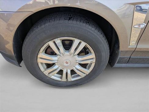 Used 2011 Cadillac SRX Luxury FWD image 10