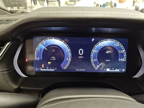 New 2025 Jeep Grand Cherokee L Limited w/ Black Appearance Package AWD/4WD image 18