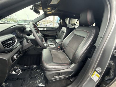 Used 2023 Ford Explorer ST-Line w/ Class IV Trailer Tow Package image 10