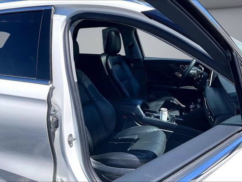Used 2021 Lincoln Corsair AWD w/ Premium Package image 28