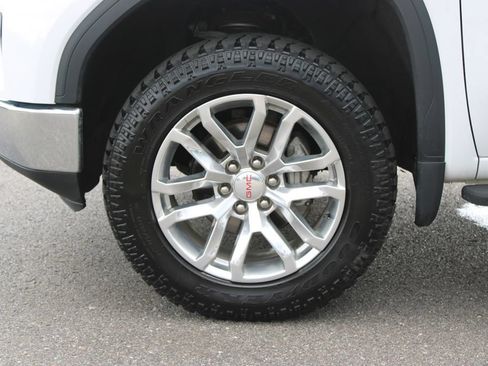 Used 2021 GMC Sierra 1500 SLE w/ X31 Off-Road Package AWD/4WD image 23
