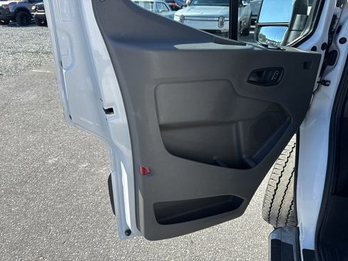 Used 2023 Ford Transit 250 Low Roof w/ Exterior Upgrade Package image 19