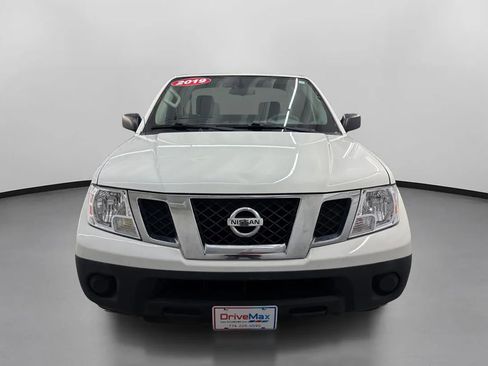 Used 2019 Nissan Frontier S image 2