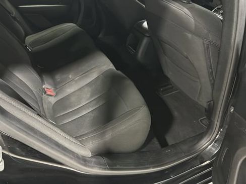 Used 2016 Chrysler 200 Limited w/ Convenience Group FWD image 23