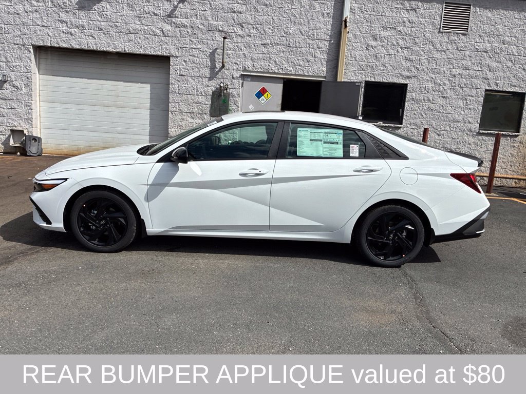 New 2026 Hyundai Elantra SEL Sport FWD image 4