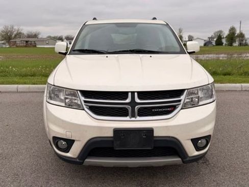 Used 2013 Dodge Journey Crew FWD image 9