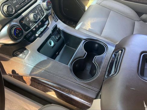 Used 2017 Chevrolet Tahoe LT RWD image 22
