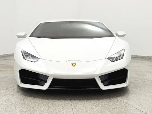 Used 2018 Lamborghini Huracan LP 580-2 RWD image 8