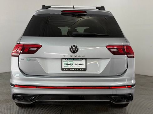 Used 2023 Volkswagen Tiguan SE R-Line FWD image 8