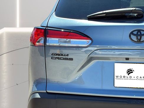 Used 2024 Toyota Corolla Cross AWD Hybrid image 25