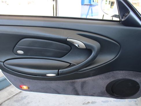 Used 2002 Porsche 911 Cabriolet image 41