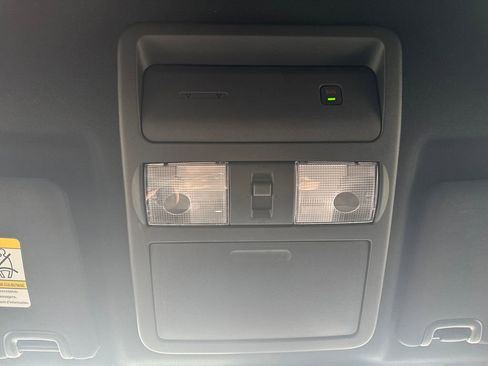 Certified 2025 Nissan Frontier PRO-4X image 42