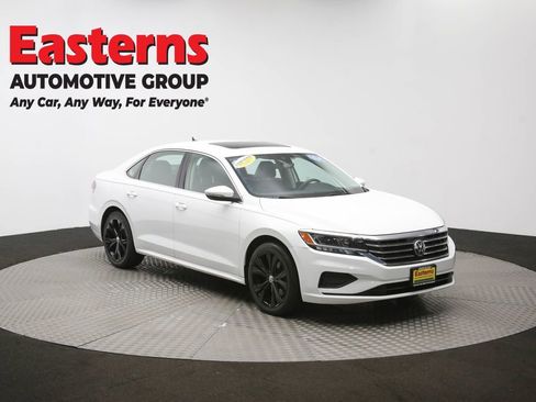 Used 2022 Volkswagen Passat 2.0T SE image 85