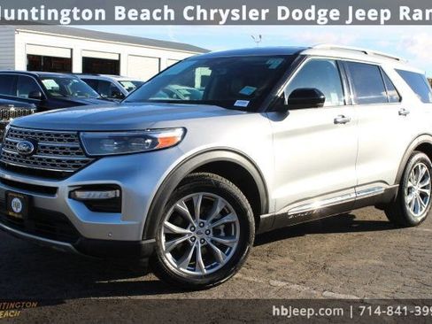 Used 2023 Ford Explorer Limited image 8