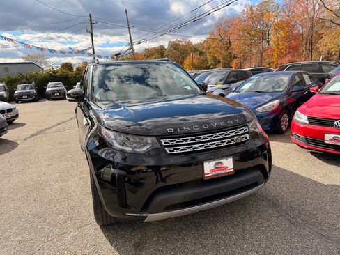 Used 2017 Land Rover Discovery HSE image 10